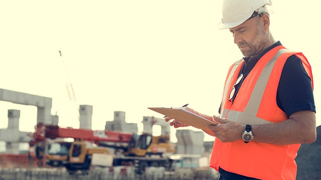 Contractors using construction technology in the field to see KPI outcomes and performance